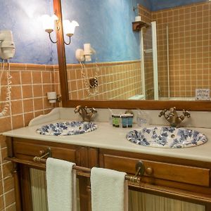 Habitación con Cama King